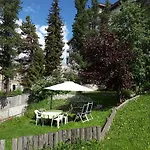 Проживание в семье Chesa Quadrella Zimmer Mit Kochecke Inklusive Bergbahnen Im Sommer-Ausser Studio *