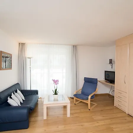 Habitación en casa particular Chesa Quadrella Jedes Mit Küchenzeile *