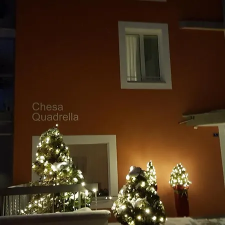 Chesa Quadrella Jedes Mit Küchenzeile