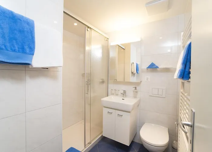 Pansiyon Chesa Quadrella Mit Kuechenzeile Inklusive Bergbahnen Im Sommer-ausser *