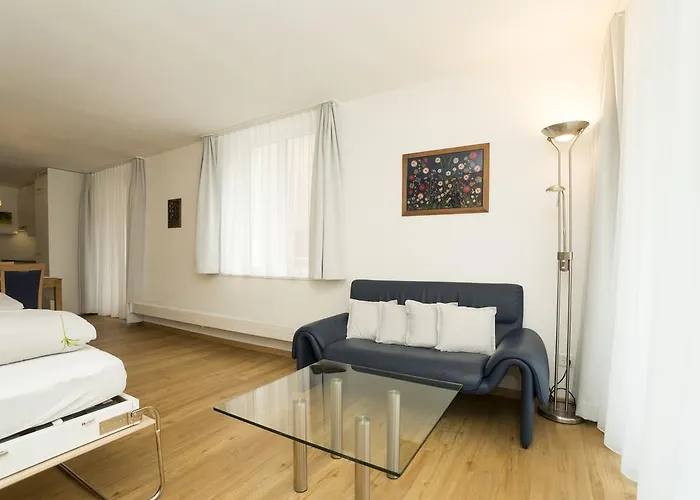 Kwatera prywatna Chesa Quadrella Mit Kuechenzeile Inklusive Bergbahnen Im Sommer-ausser Pontresina