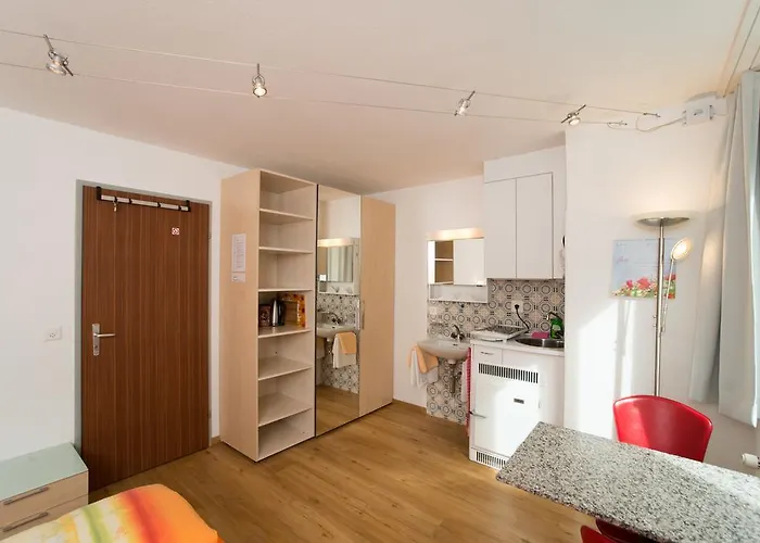 Pansiyon Chesa Quadrella Mit Kuechenzeile Inklusive Bergbahnen Im Sommer-ausser Pontresina