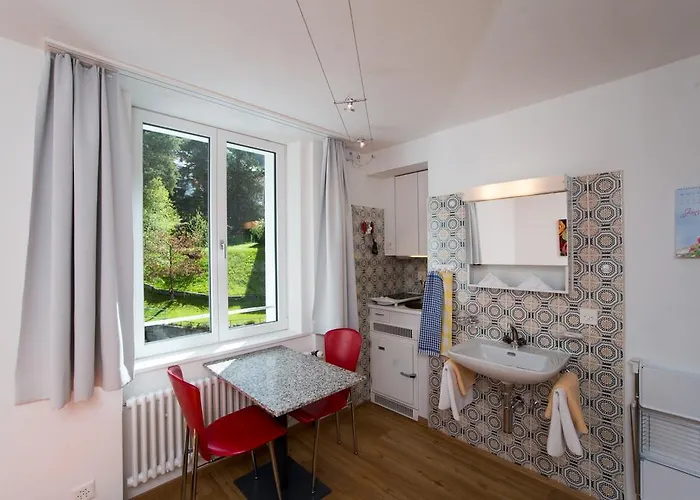 Pansiyon Chesa Quadrella Mit Kuechenzeile Inklusive Bergbahnen Im Sommer-ausser