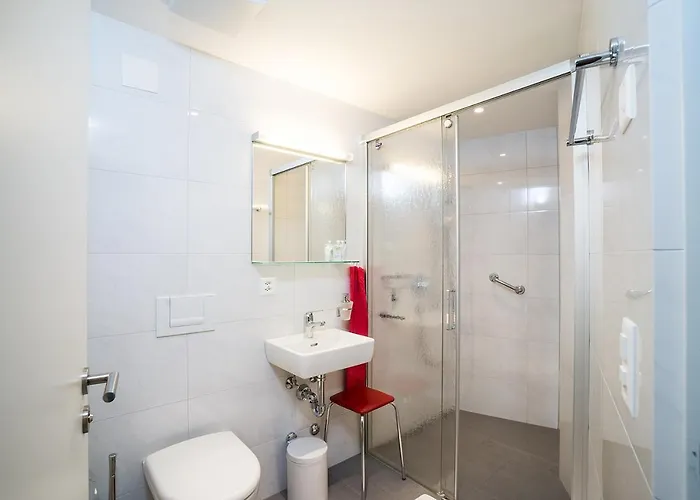 Pansiyon Chesa Quadrella Mit Kuechenzeile Inklusive Bergbahnen Im Sommer-ausser *