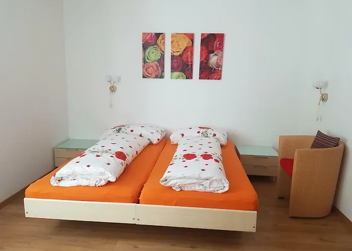 Chesa Quadrella Mit Kuechenzeile Inklusive Bergbahnen Im Sommer-ausser Pontresina