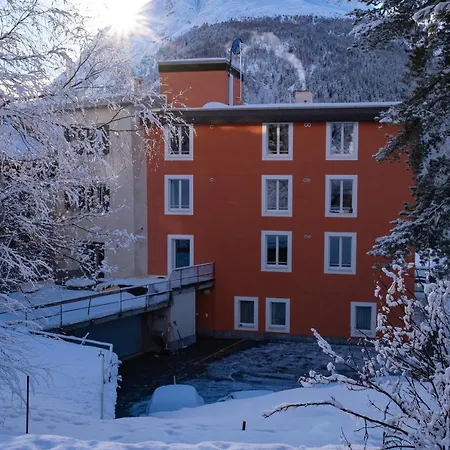 Chesa Quadrella Mit Kuechenzeile Inklusive Bergbahnen Im Sommer-ausser