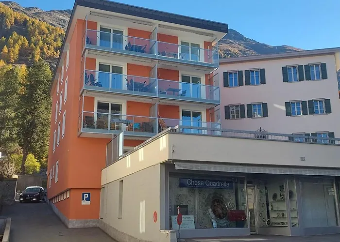 Ubytování v soukromí Chesa Quadrella Mit Kuechenzeile Inklusive Bergbahnen Im Sommer-ausser Pontresina