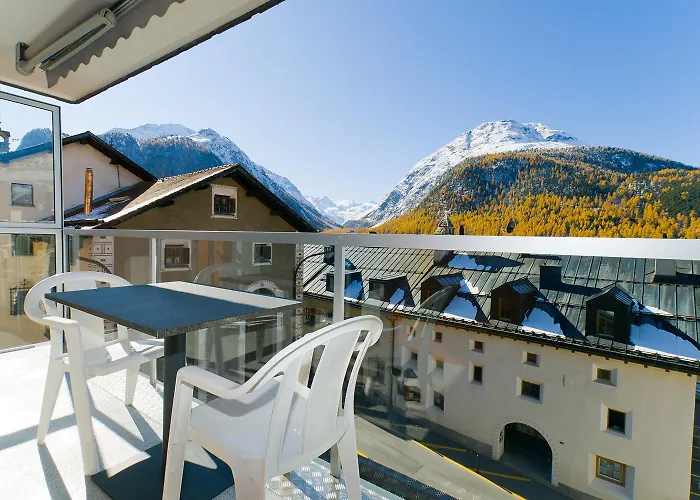 Chesa Quadrella Mit Kuechenzeile Inklusive Bergbahnen Im Sommer-ausser Ubytování v soukromí Pontresina