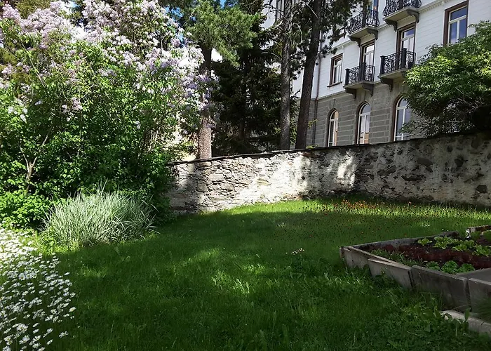 Chesa Quadrella Mit Kuechenzeile Inklusive Bergbahnen Im Sommer-ausser